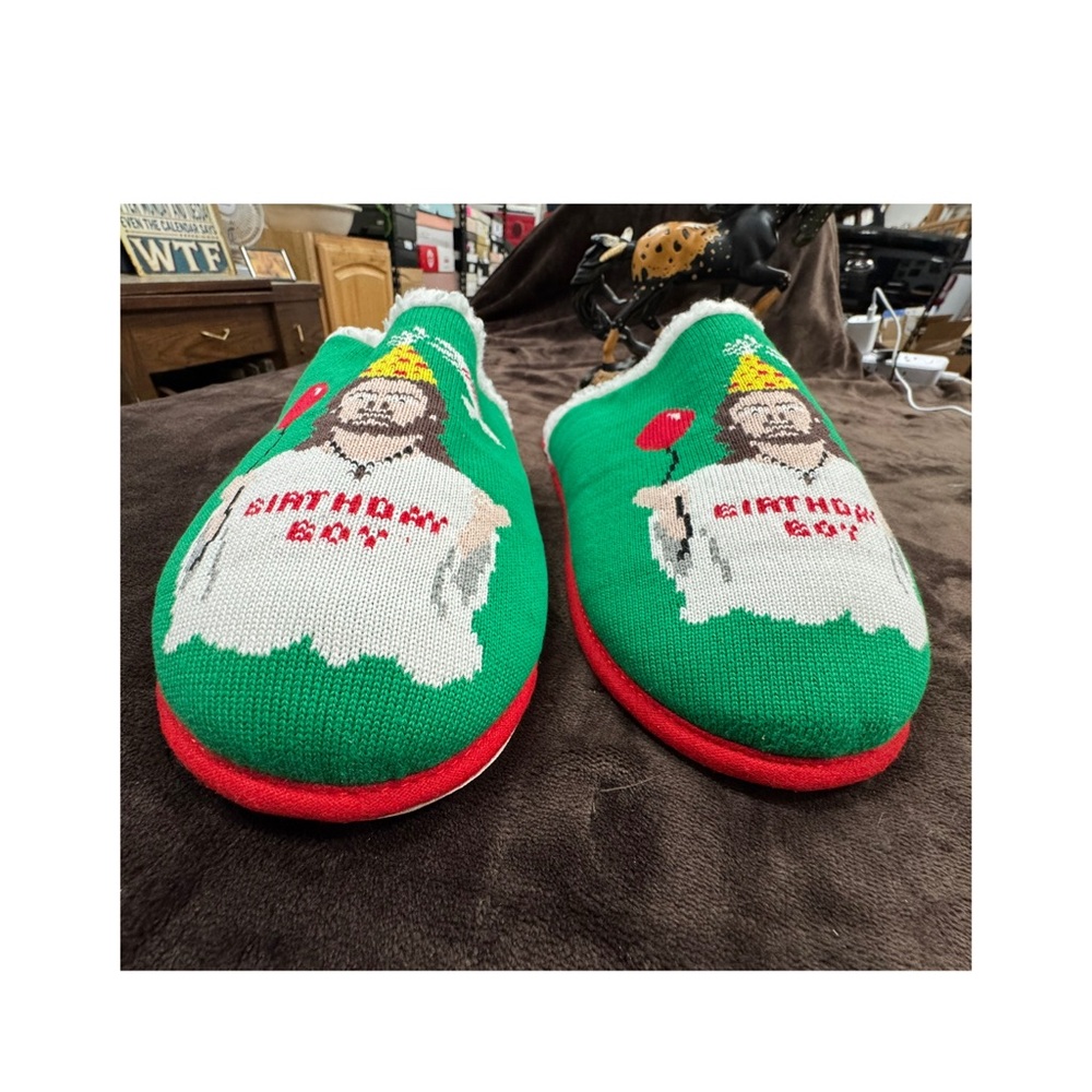 Men’s Reef Slippers size 11